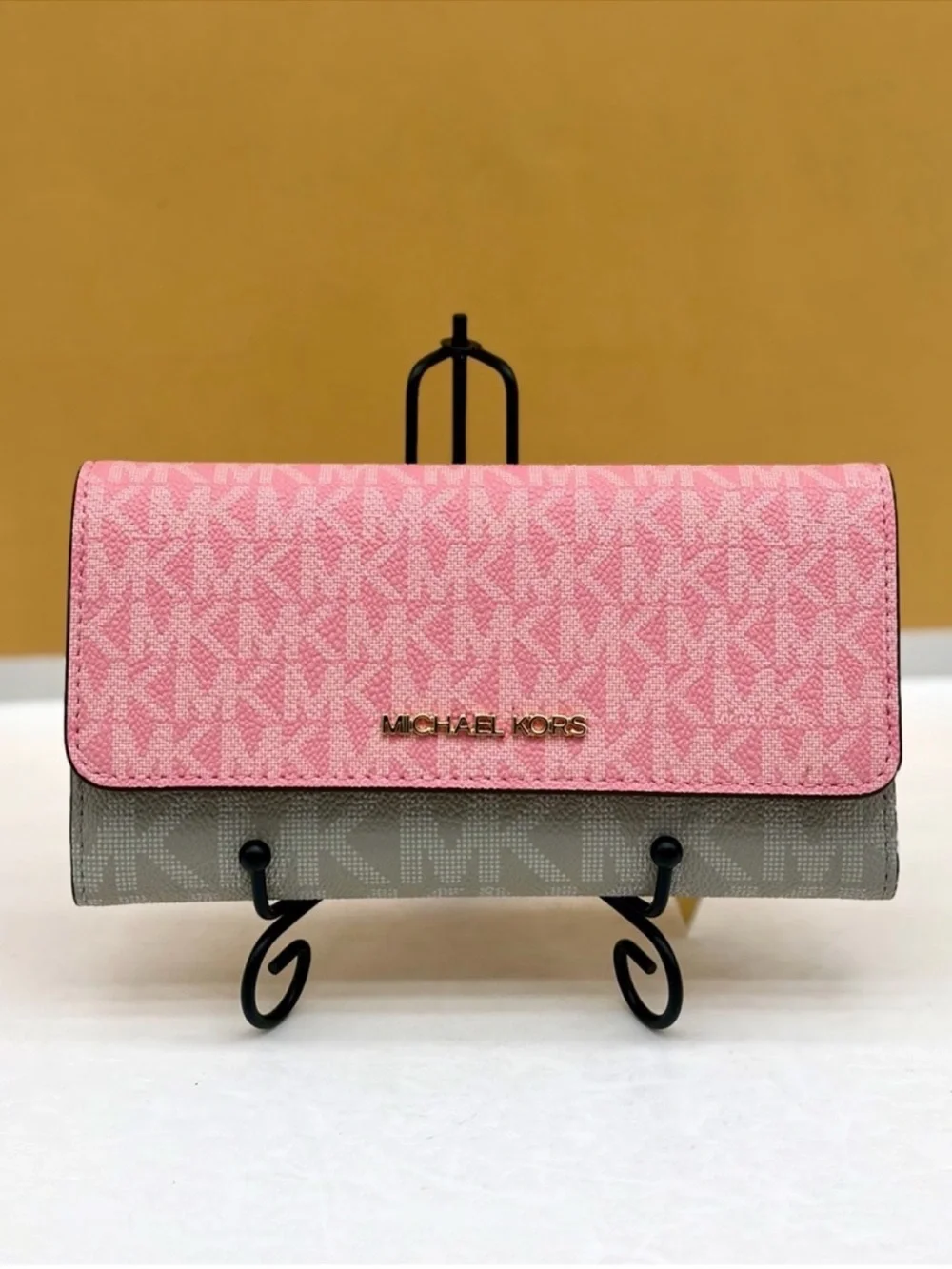 Michael Kors Jet Set Travel Signature Trifold Wallet Carnation Multi